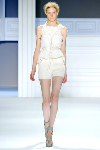 Vera wang s12 02