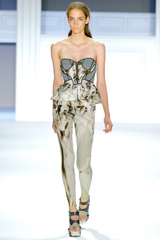 Vera wang s12 18